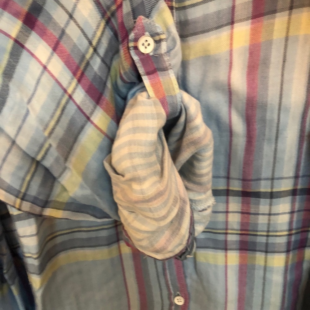 Button front blouse - Picture 2 of 3